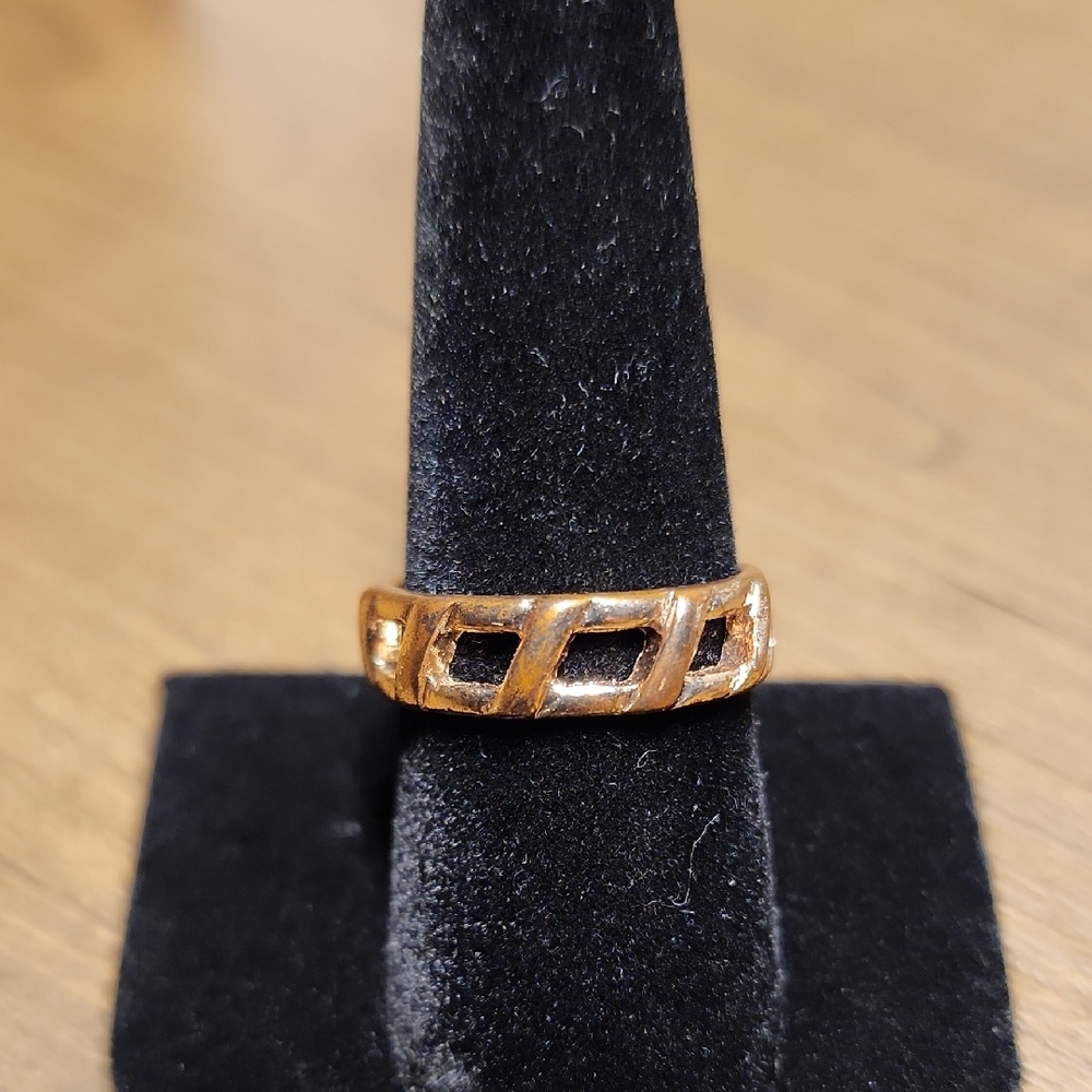 Gold Geometric Band Ring with Polished Finish